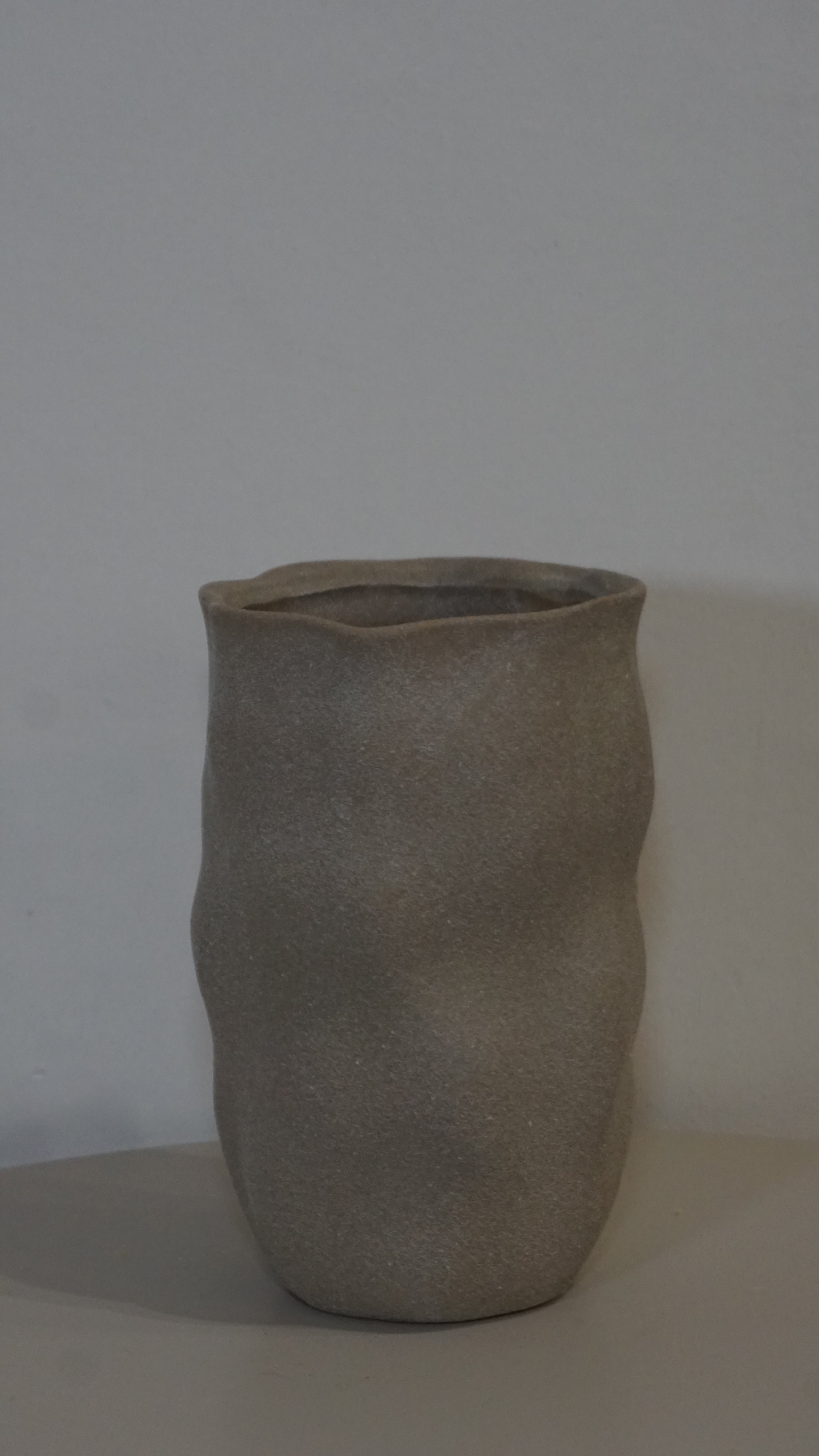 VASO IN CERAMICA BEIGE OPACO