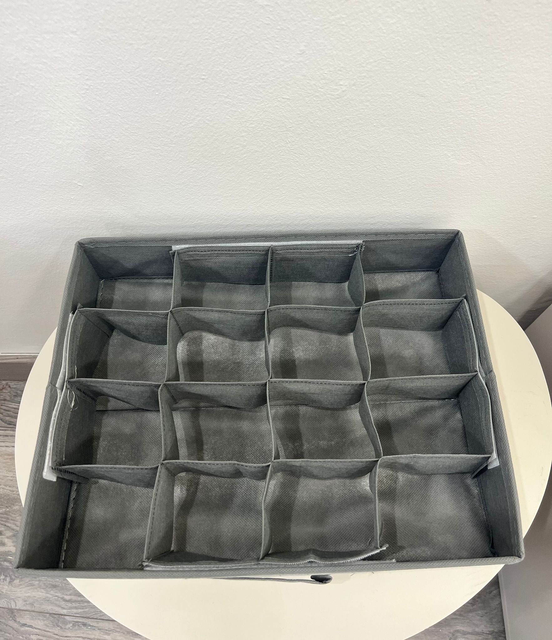PORTA INTIMO GRIGIO